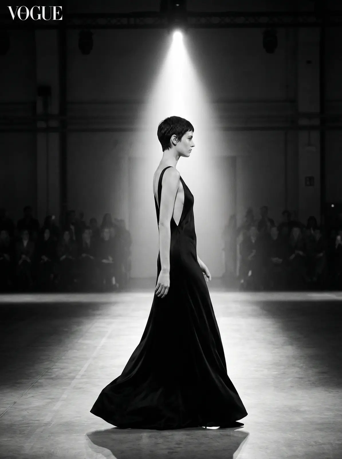 saba体育网址 极简黑色晚装秀场瞬间